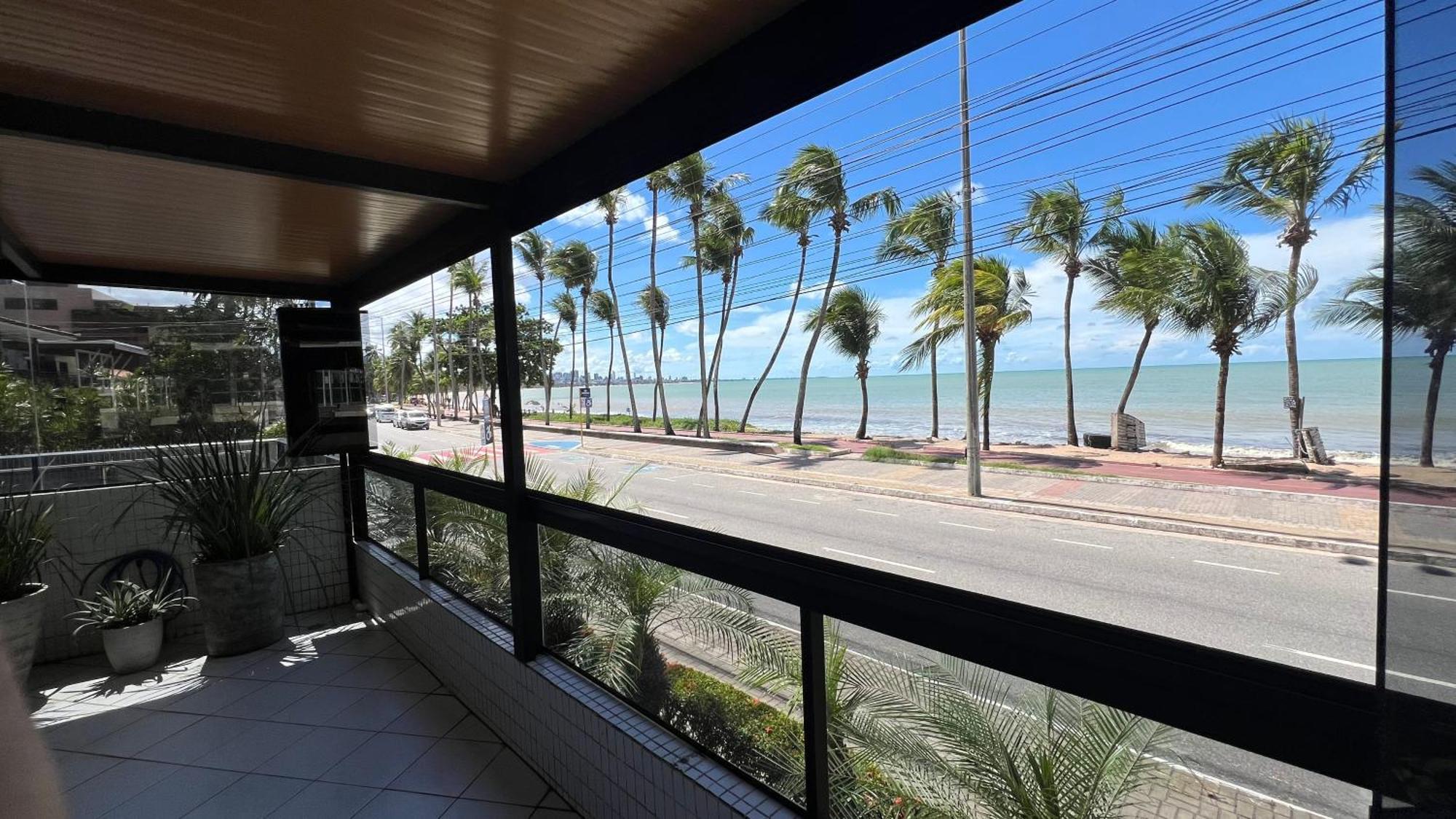 Varandas para o Atlântico. Frente mar! João Pessoa Exterior foto